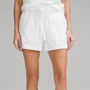 LULULEMON Dance Studio High-Rise Short 3.5"